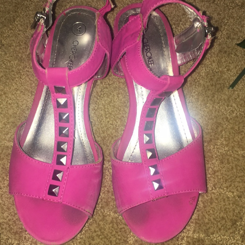 Girls shoes